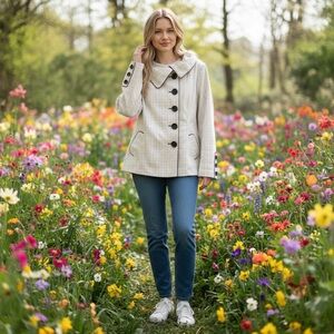 40. Soia & Kyo Plaid Button-Up Lightweight Jacket Size M